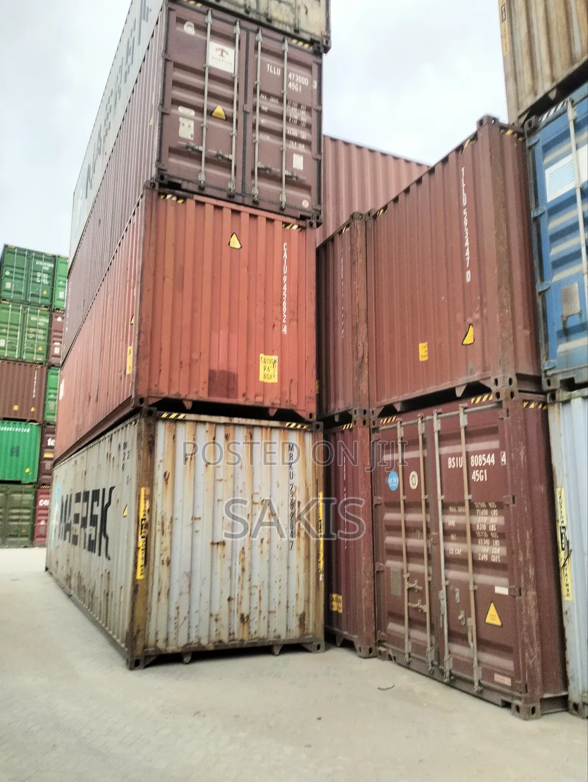 Makaratasi Yapo! 20ft Dry Shipping Containers For Sale!