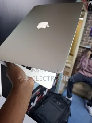 Laptop Apple MacBook Air 2017 8GB Intel Core i5 SSD 128GB