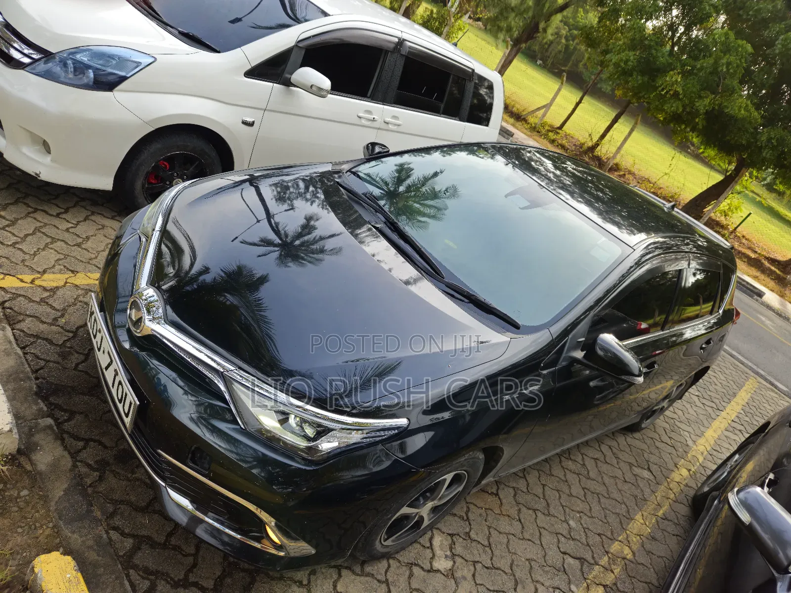 Toyota Auris 2016 Black