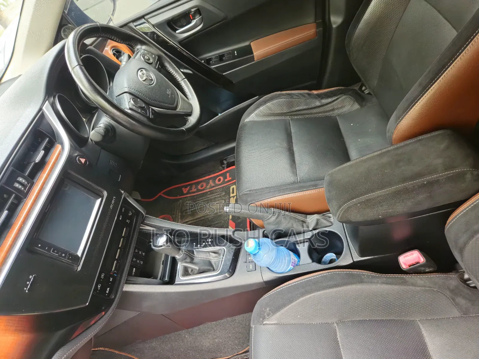 Toyota Auris 2016 Black