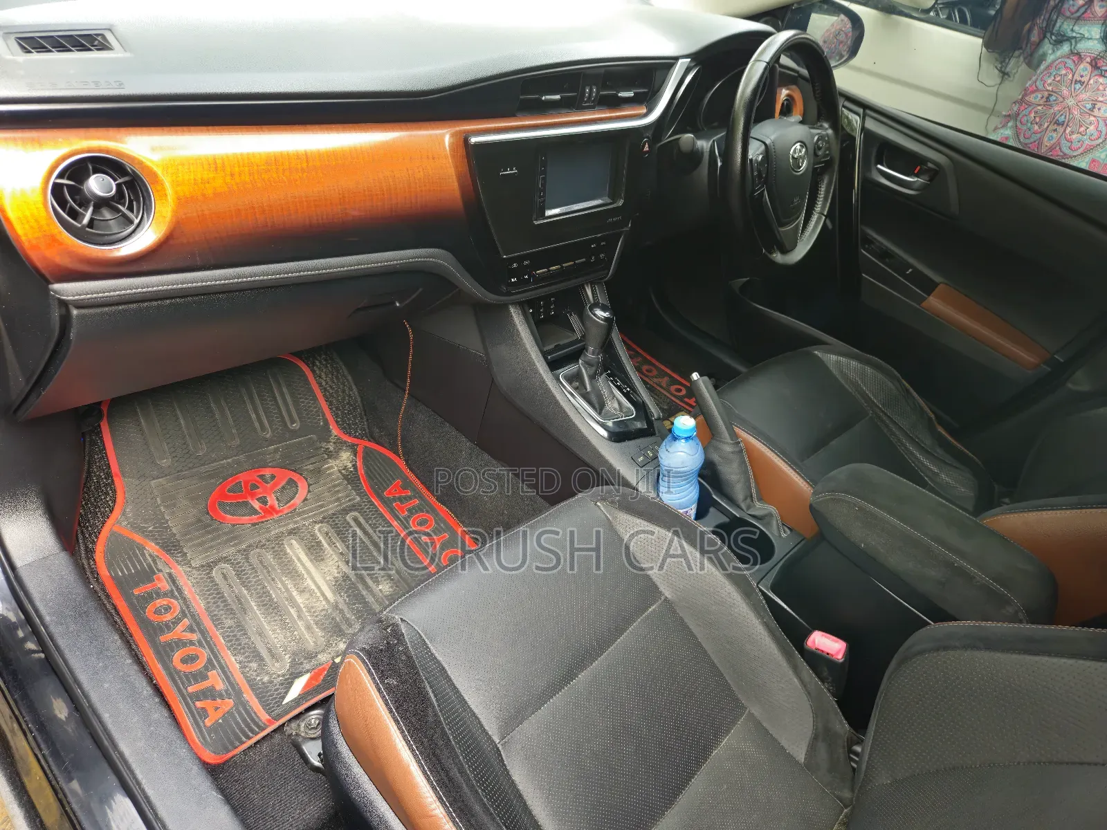 Toyota Auris 2016 Black