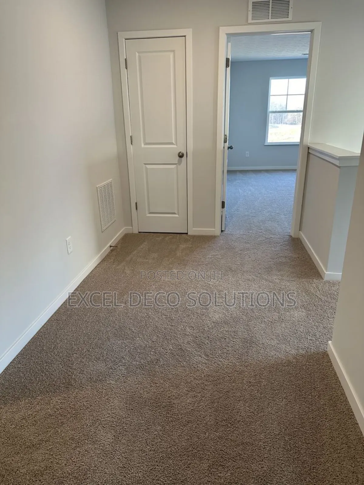 Modern Office Wall to Wall Carpet – Elegant and Noise-Reducing