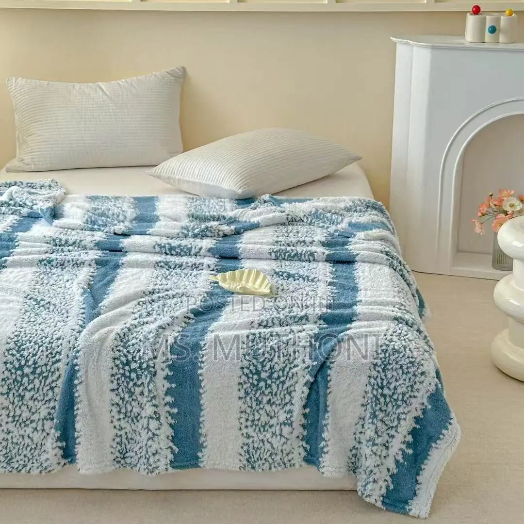 Ultra Soft Plush Lightweight Fuzzy Throw Blanket (6*6)