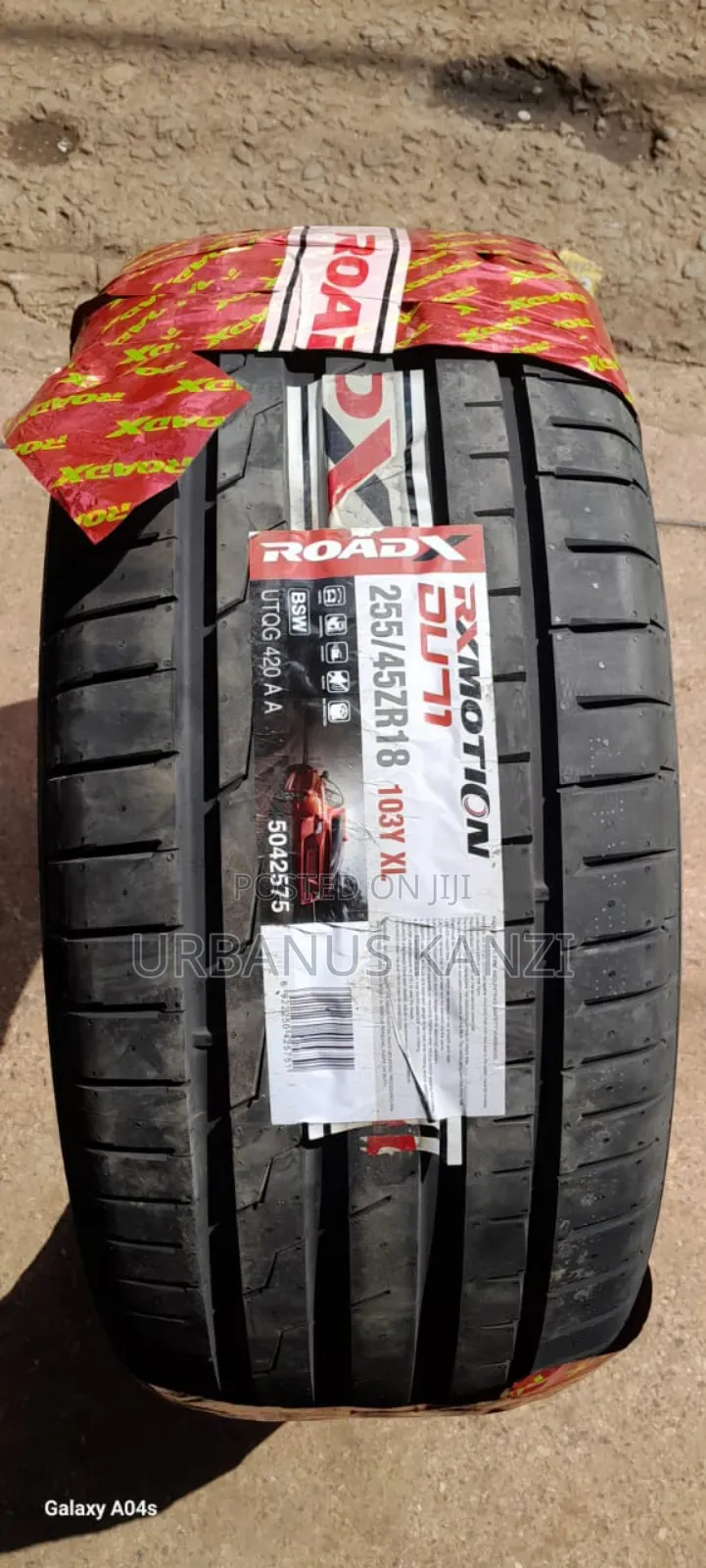 255/45r18 Roadx Tyre