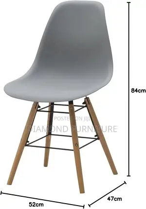 Dining Chair; Iconic Eames Designer Plastic Chair