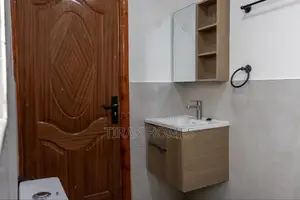 3bdrm Bungalow in Batian Estate, Kenyatta Road / Theta  for rent