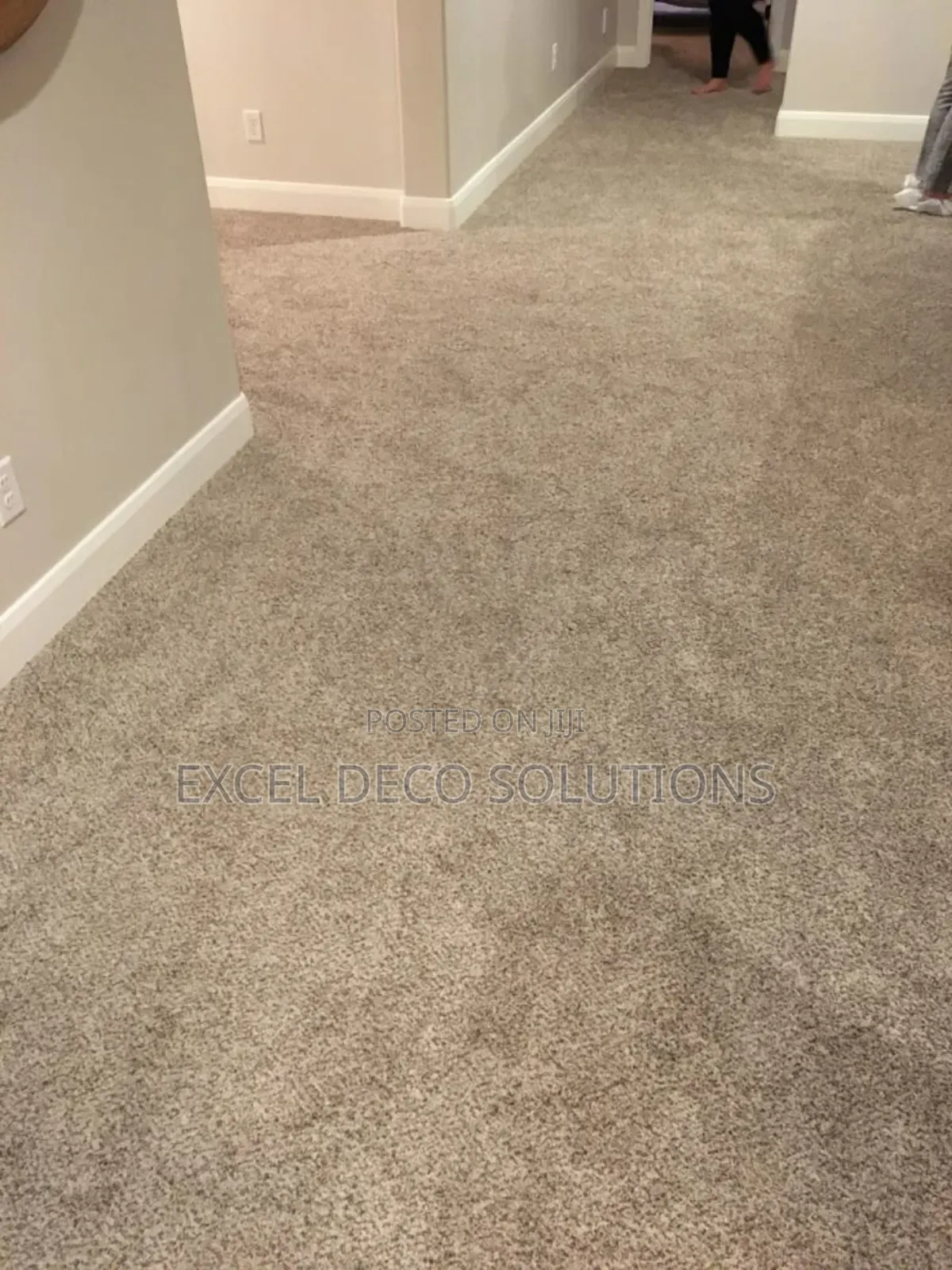Elegant Neutral Wall to Wall Carpet – Perfect for Any Room Design