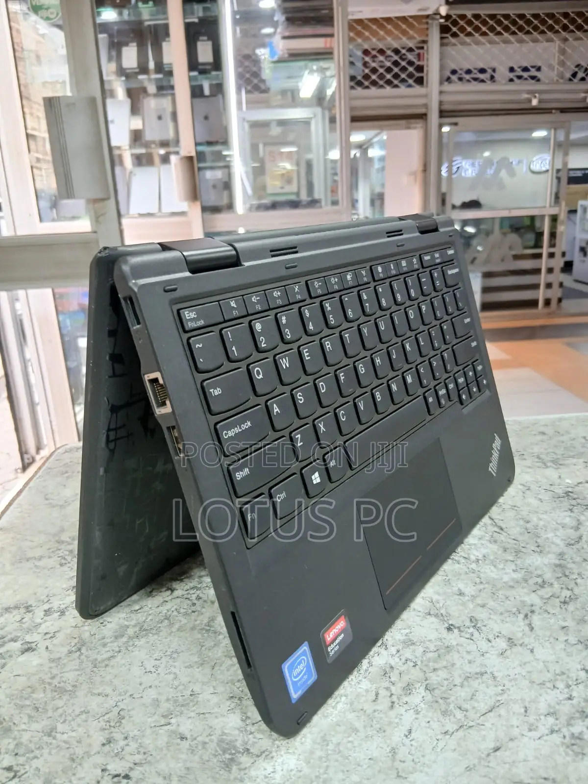 Laptop Lenovo Yoga 11e 4GB Intel Celeron SSD 128GB