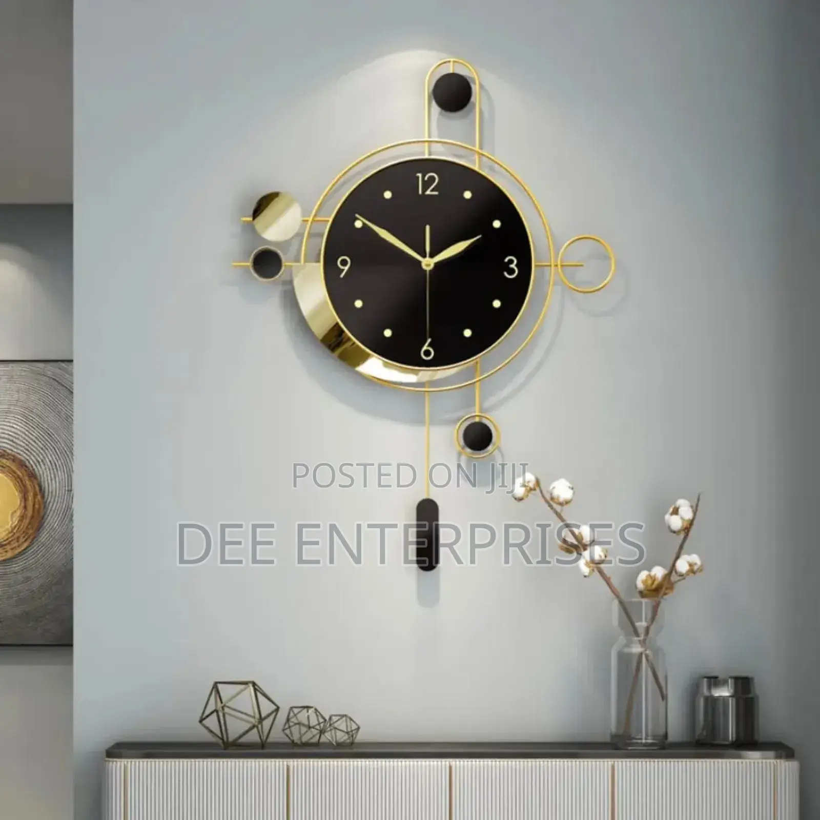 Modern Luxury Wall Clock