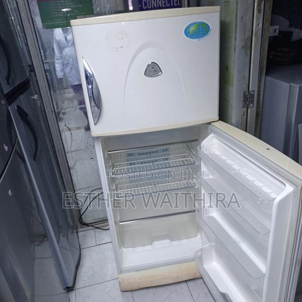 Pure White Sanyo Double Door - thumbnail 2