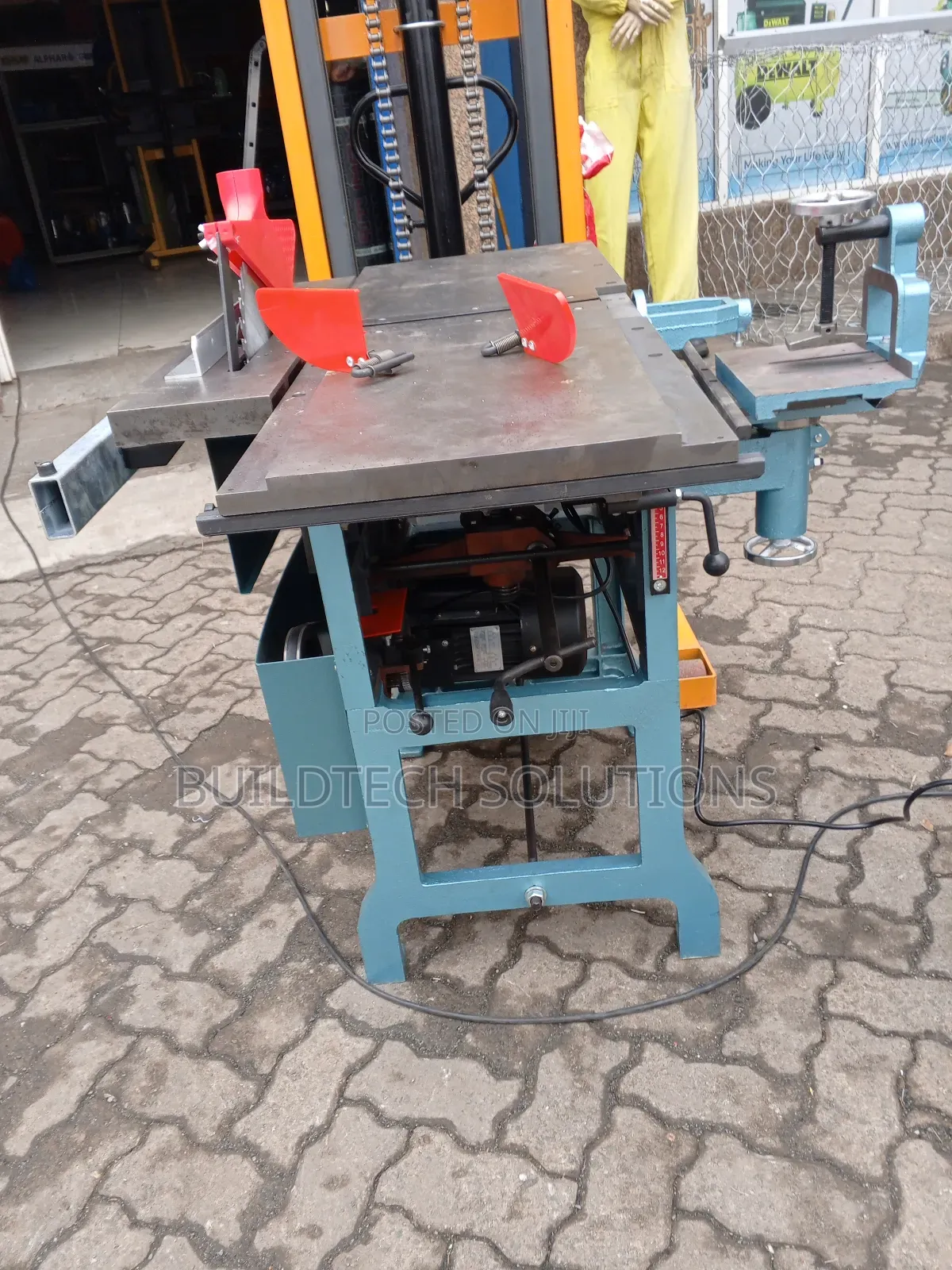 Heavy Duty 8 in 1 Woodworking Machine.