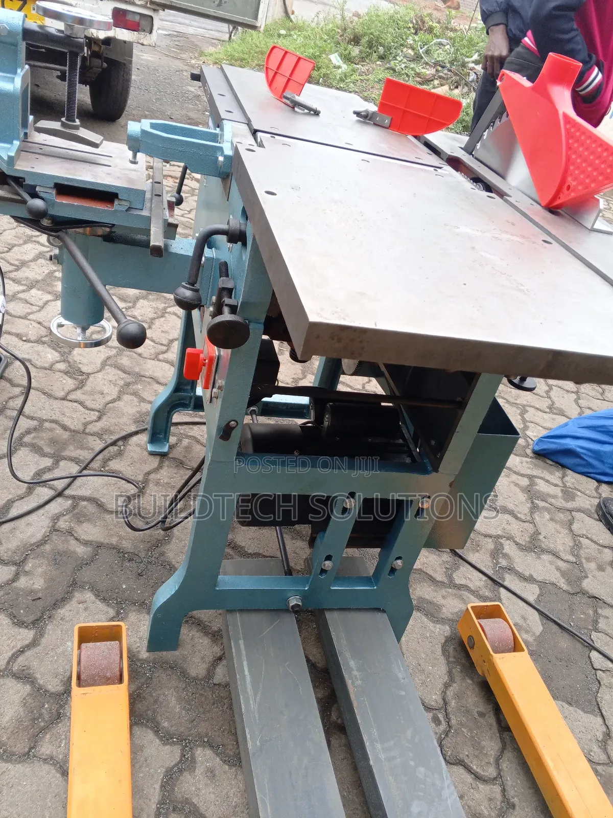 Heavy Duty 8 in 1 Woodworking Machine.