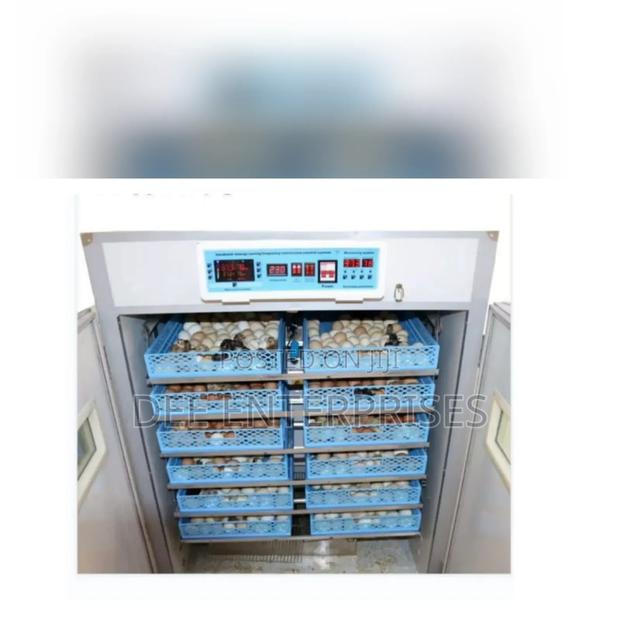 2112 Eggs Incubator - main view