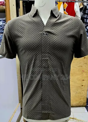 Quality Silk Streaching Casual Plain Collar Tshirts Available