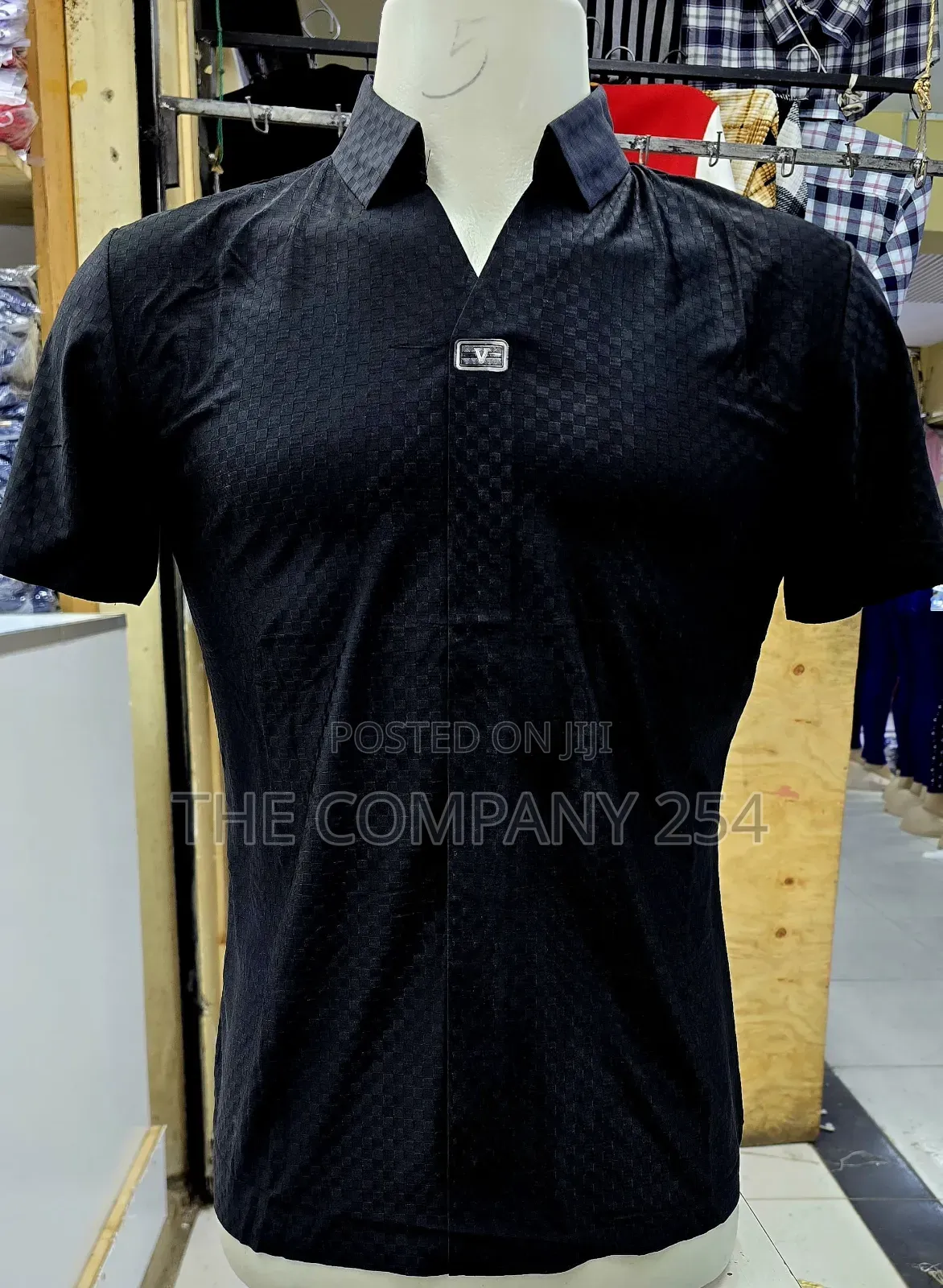 Quality Silk Streaching Casual Plain Collar Tshirts Available