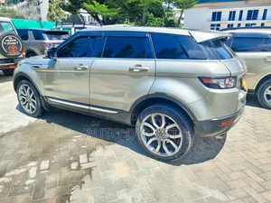 Land Rover Range Rover 2015 Gold