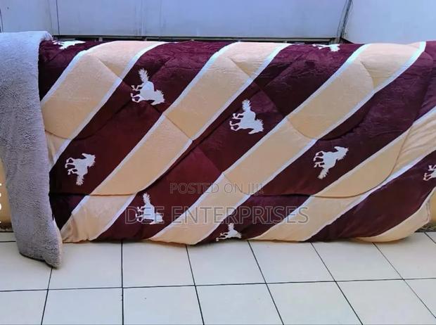 Woolen Duvet Size 6*6 - thumbnail 2