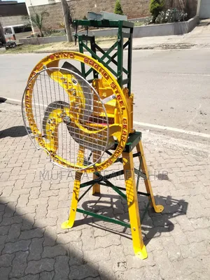 Rhino Three-Knife Chaff Cutter