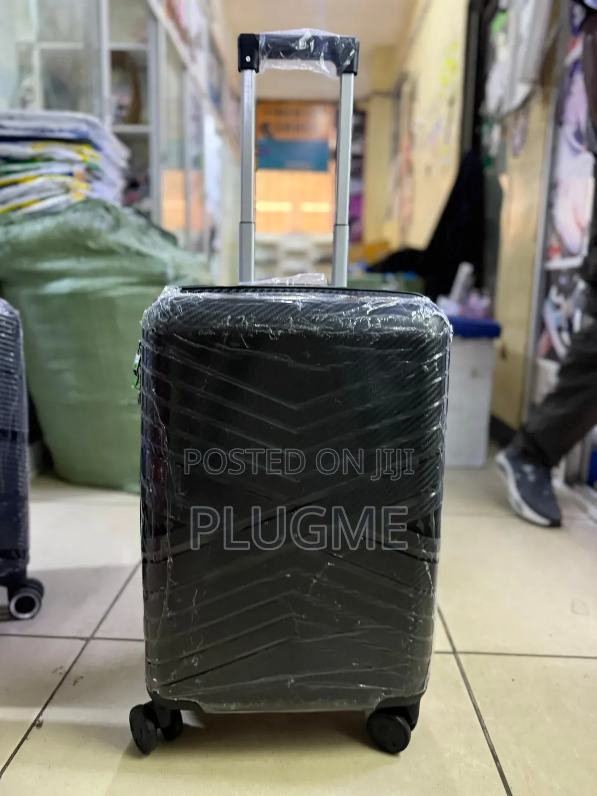 Small Size Rubber Suitcase 
Height 56cm