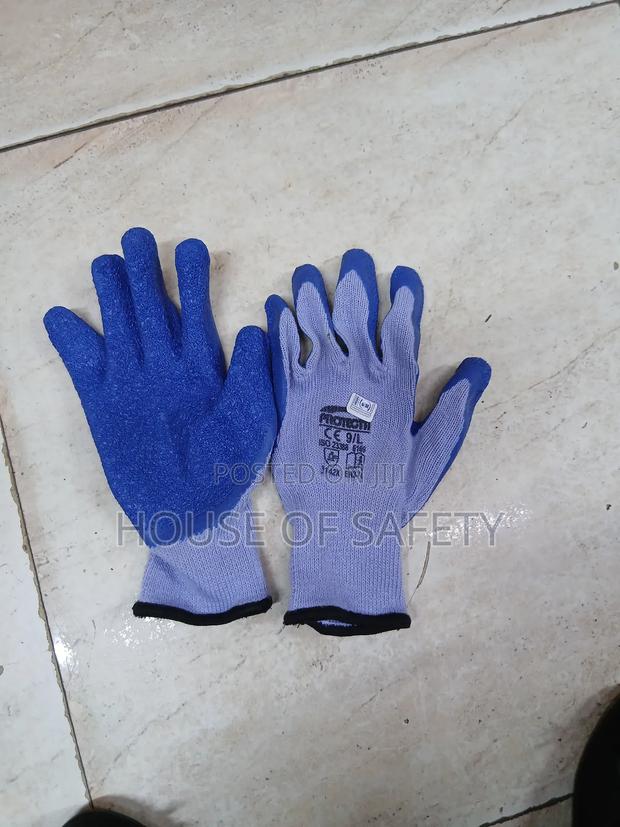 Blue Diamond Grip - main view