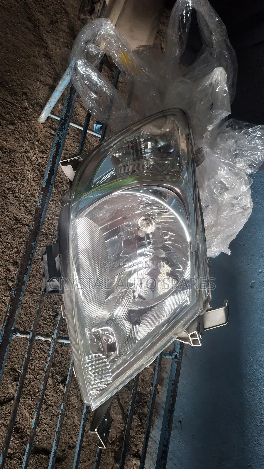 Ex Japan 2008 Toyota Hillux Vigo Headlight