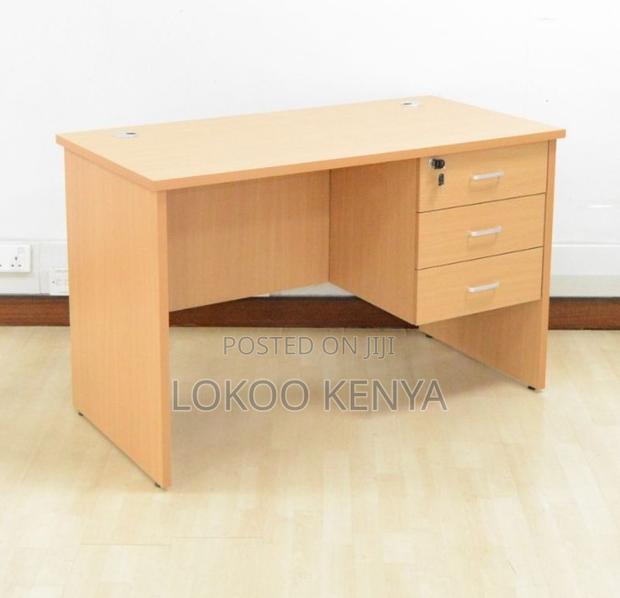 Office Desk : 1.2 Meter Wooden Computer Office Desk