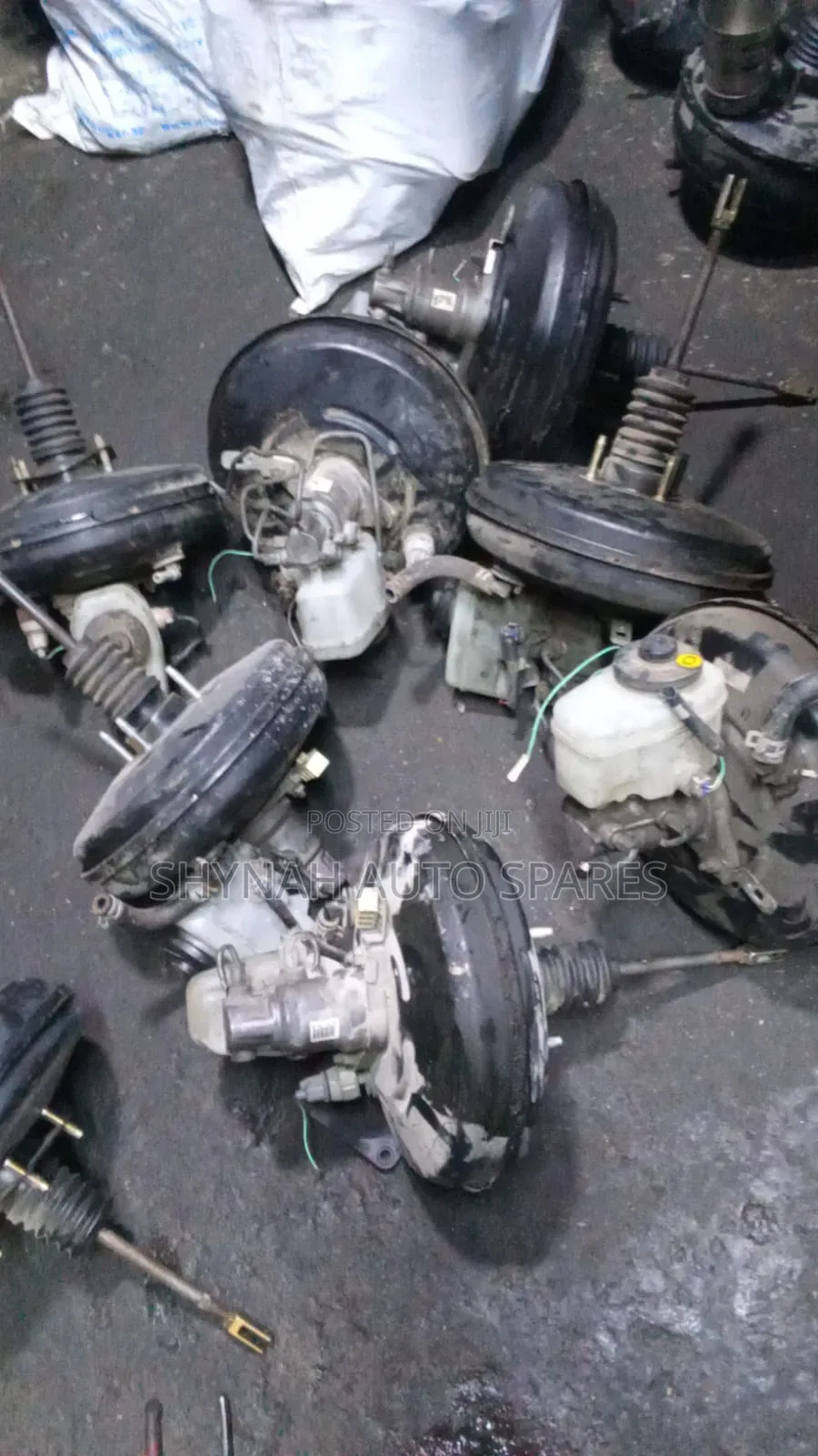 Brake Booster and Master Cylinder Prado J120