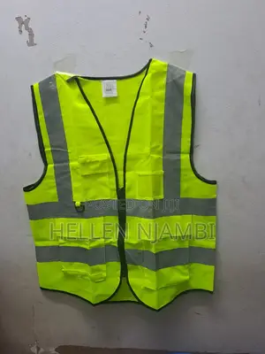 Executive Reflector Vest With Zip And Pockets