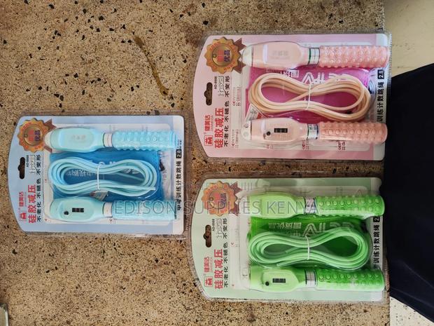 Jumping Ropes PVC Nylon Training Skipping Rope With Counter - thumbnail 3