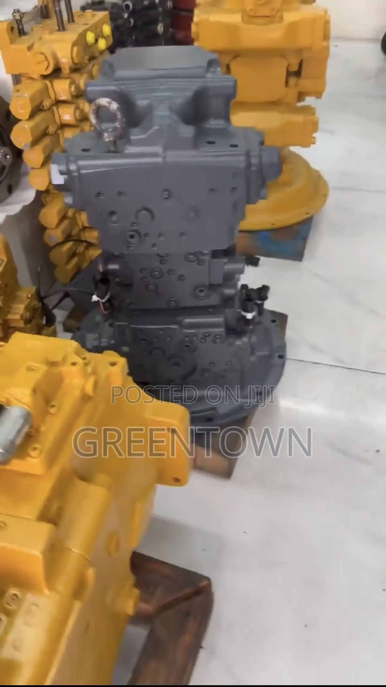 Komatsu Pc200-8m0 Excavator Original Main Hydraulic Pump