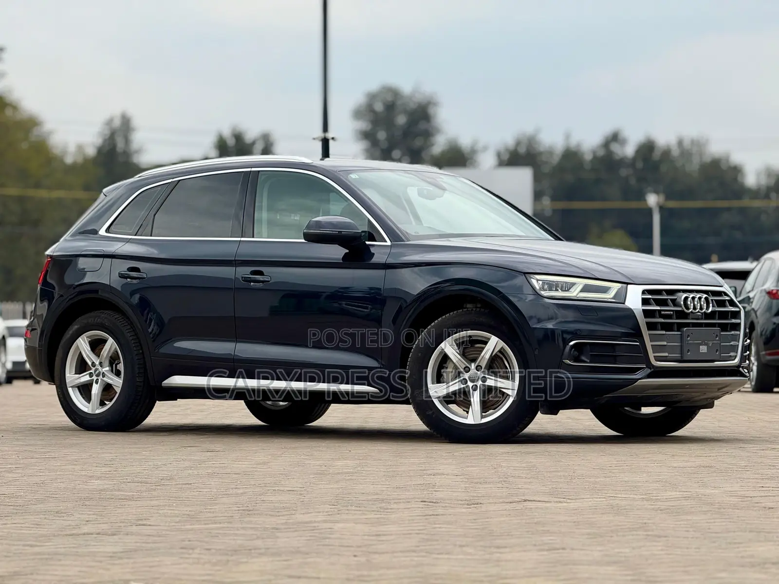 Audi Q5 2018 Blue