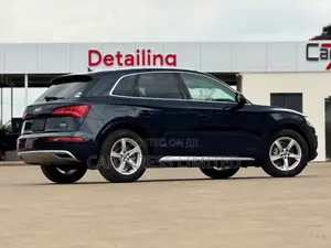 Audi Q5 2018 Blue