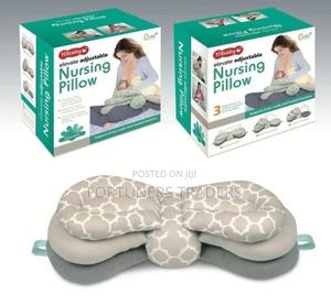Adjustable Brest Feeding Pillow - main view