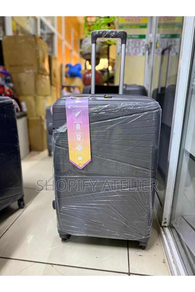 Medium Rubber Suitcase Unbreakable 66cm Height - thumbnail 3