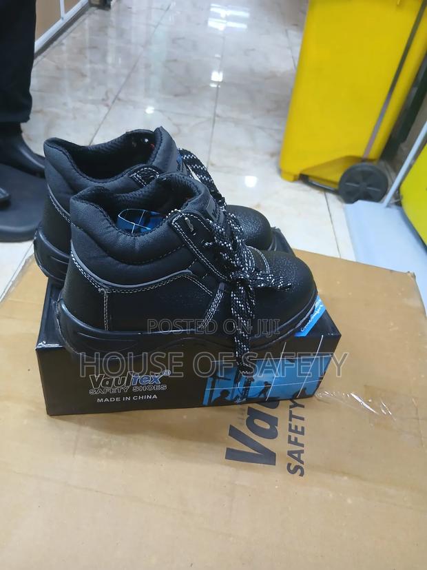 Waterproof Vaultex Boot - main view