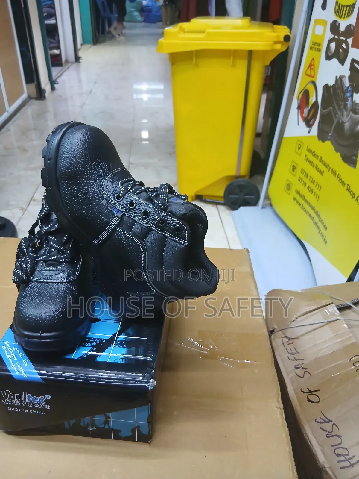 Oil-Repellent Vaultex Safetyboot