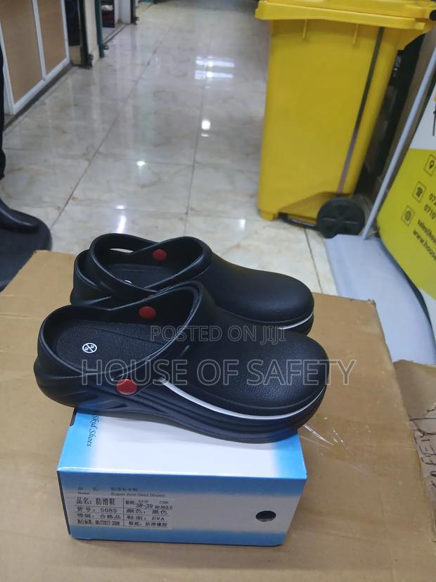 Removable Sole Kitchen Croc - main view