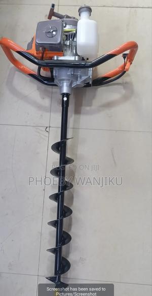 Commercial and Industrial Earth Auger Machine - thumbnail 2