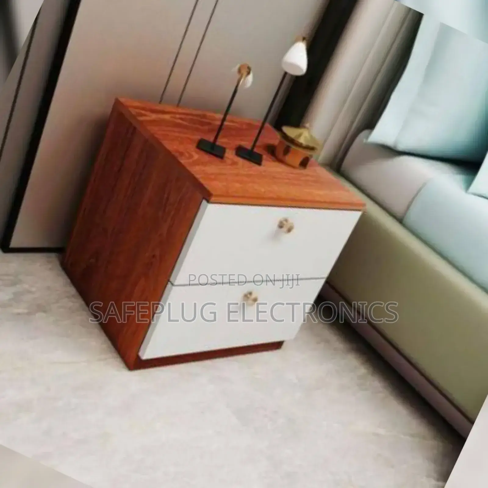 Bedside Drawers/ Nightstands