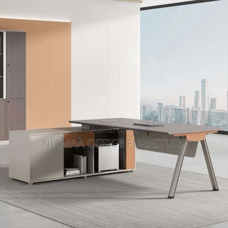 Office Desk: Advanced Modern Desk
