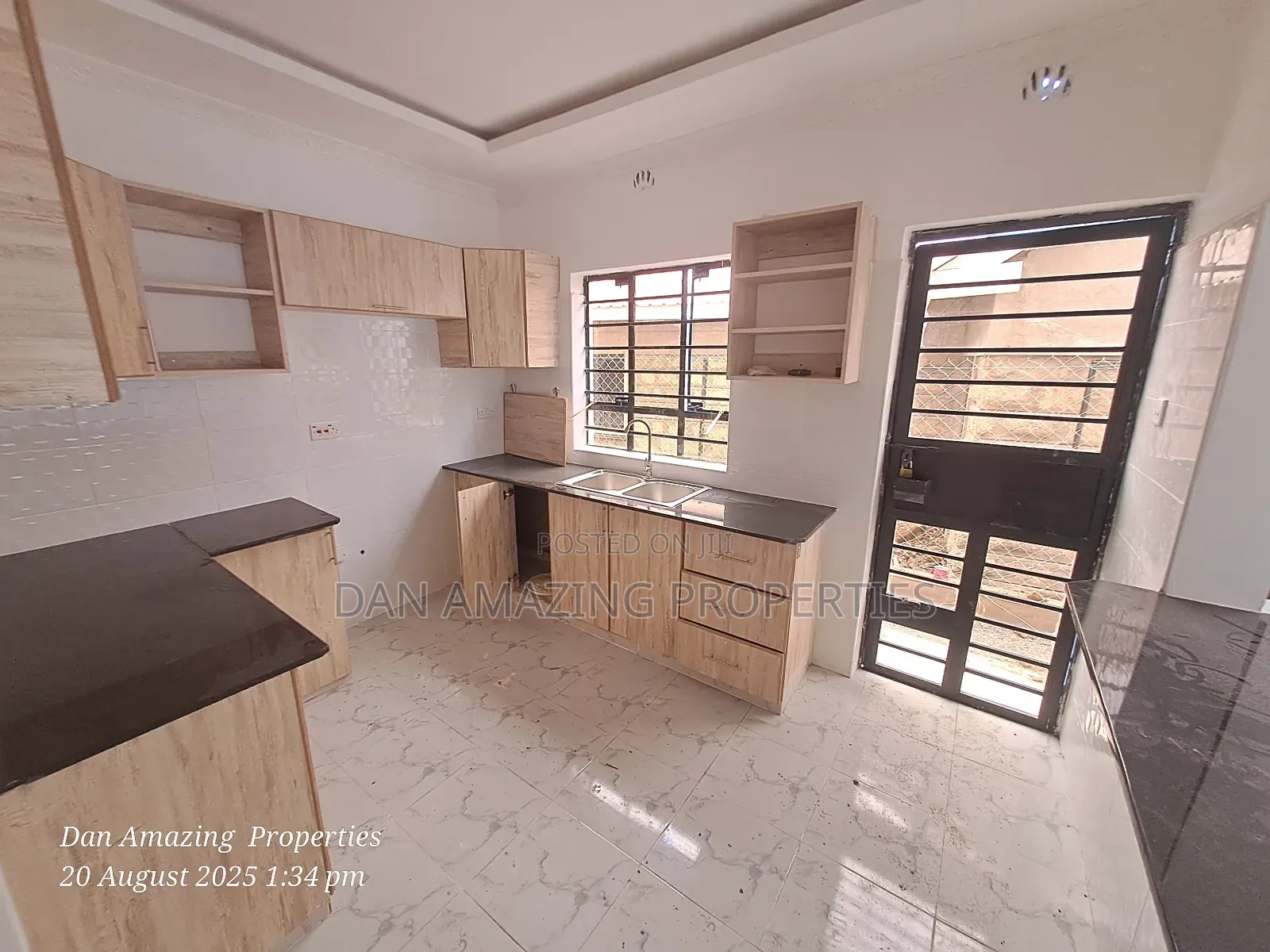 4bdrm Bungalow in Rimpa for sale