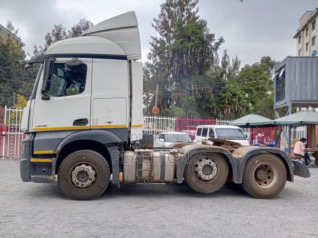 2015 Mercedes Benz Actros (Kdc) - thumbnail 5