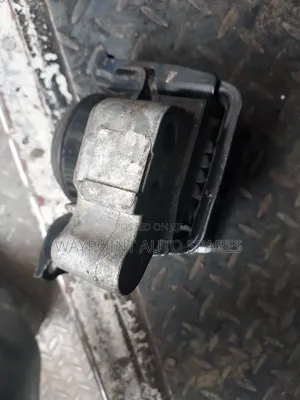 Engine Mount Toyota Passo 1nr