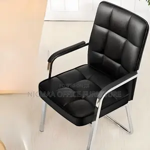Office Seat: Black Executive Visitor Seat