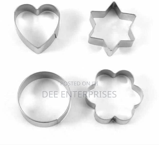 4pcs Stainless Steel Cookie Cutter - thumbnail 2
