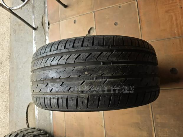 255/40r18 Davanti Tyre - thumbnail 2