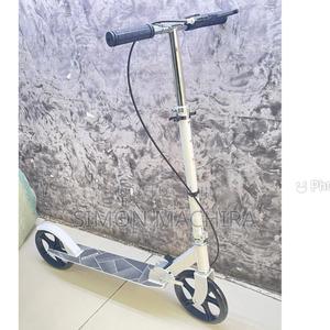 Adjustable Metallic Scooter With Brakes - thumbnail 2
