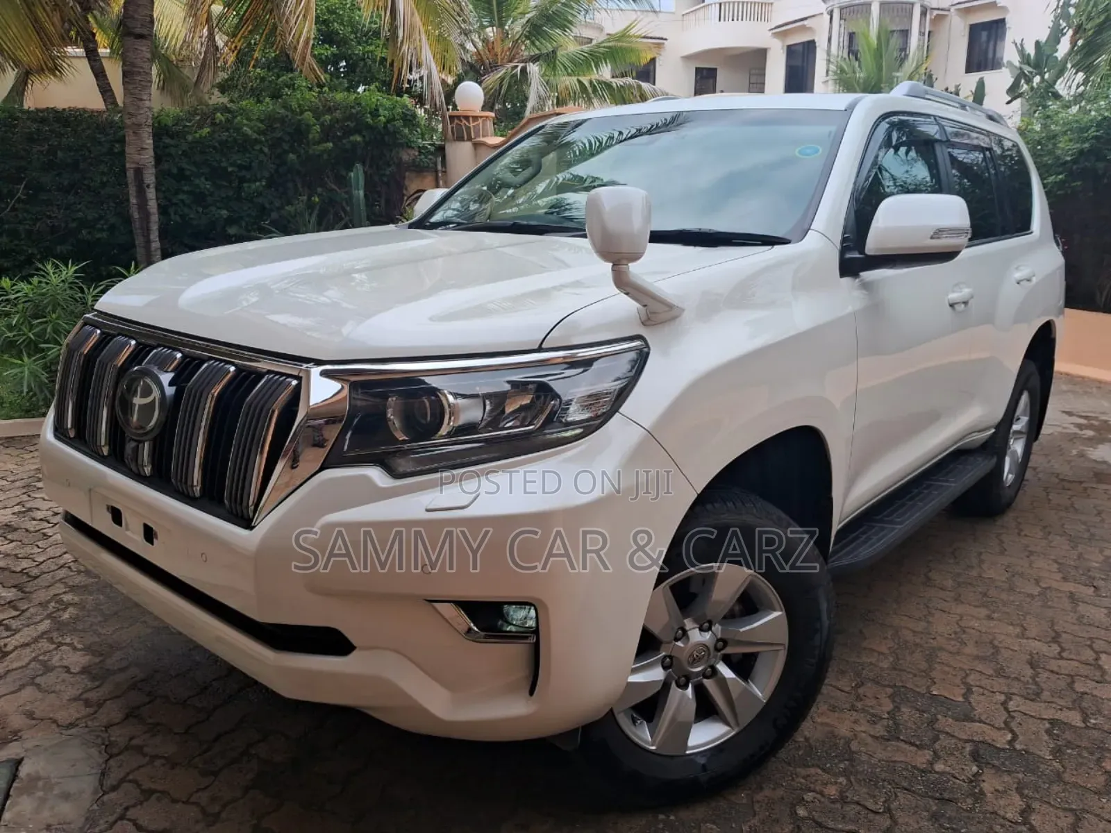 Toyota Land Cruiser Prado 2018 White