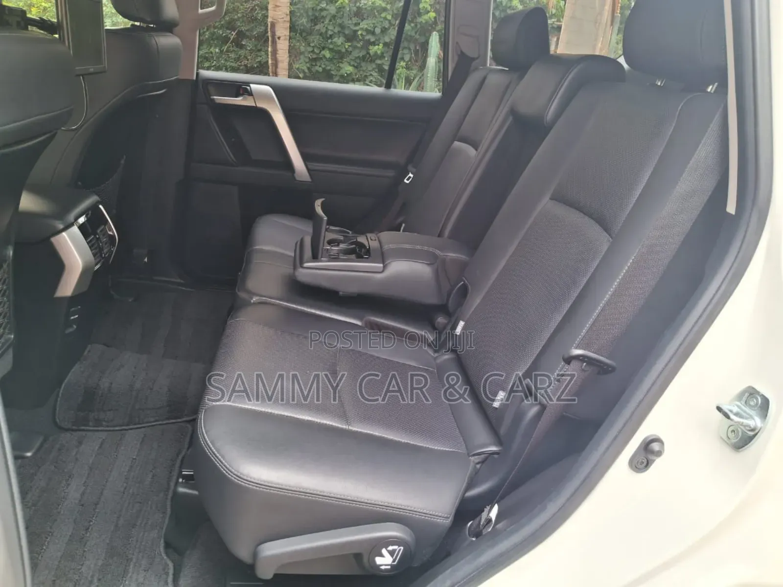 Toyota Land Cruiser Prado 2018 White