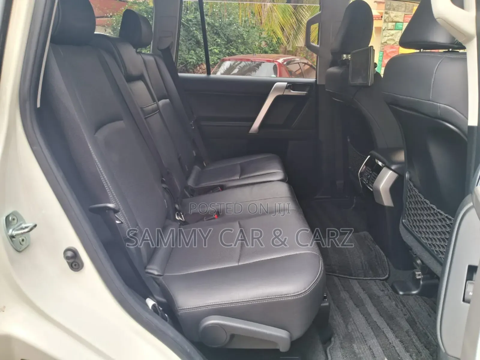 Toyota Land Cruiser Prado 2018 White